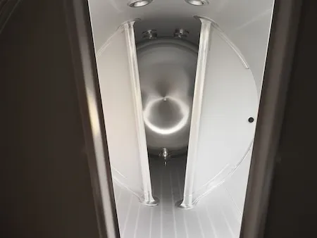 防波板付きタンク (Tank with baffle)
